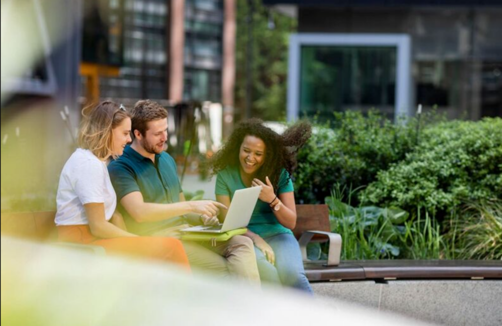 A Deep Dive into Nearshore Software Development Services